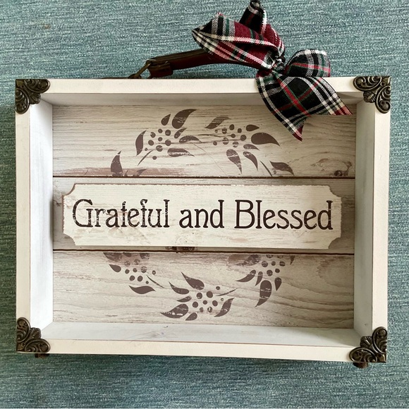 Grateful and Blessed Suitcase Shadow Box Sign - Picture 4 of 10